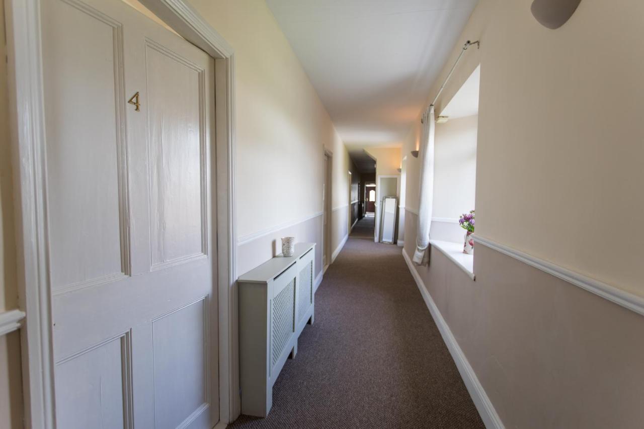 Coach House Lodge Rooms 라힌치 외부 사진