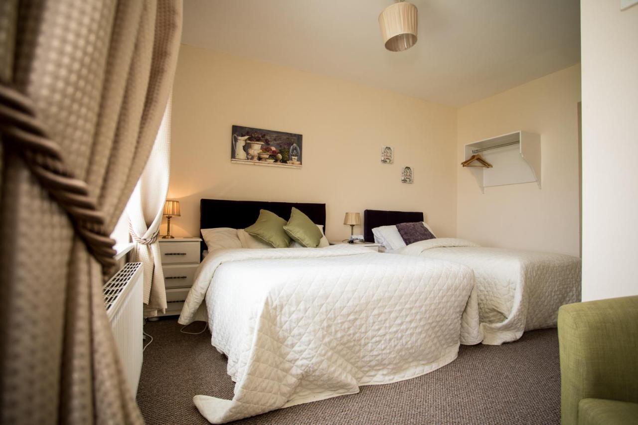 Coach House Lodge Rooms 라힌치 외부 사진
