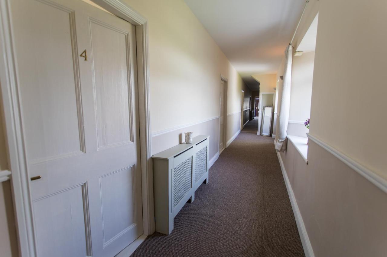 Coach House Lodge Rooms 라힌치 외부 사진